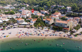 Nice apartment in Klek with WiFi and 2 Bedrooms